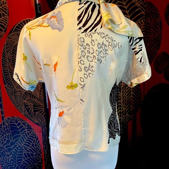 Savatore Ferragamo vintage from the archives silk blouse , S 6/ 42 worn once . - Picture 3 of 13